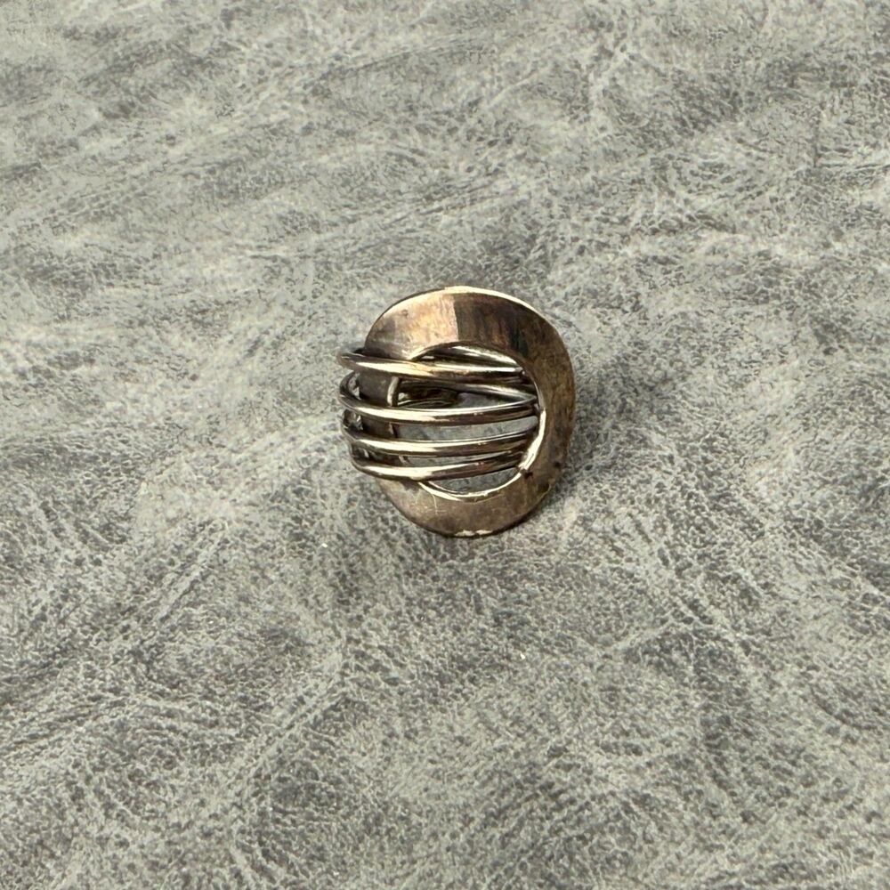 Sterling Silver 925 Round Buckle Ring Size 7.25 Think Open-work Oval Wire Spiral - Picture 6 of 11